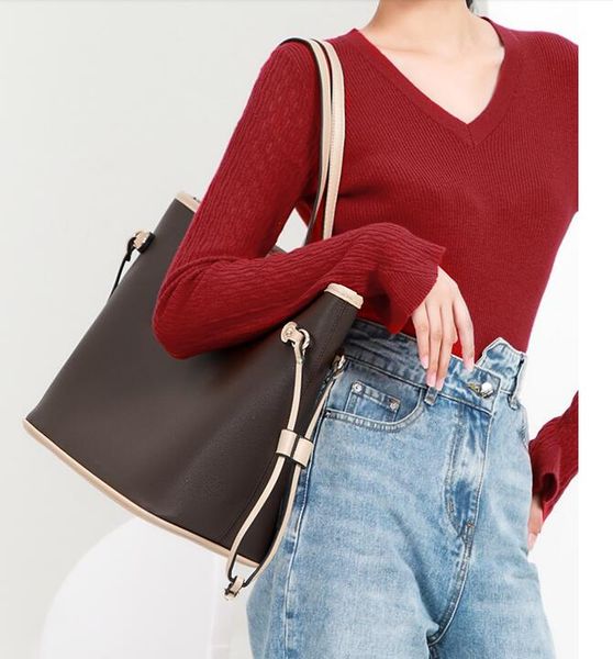 montaigne pattern натуральная кожа victoire turenne дизайнерские сумки высокого качества роскошные pochette felicie artsy женские сумки нет
montaigne pattern натуральная кожа victoire turenne дизайнерские сумки высокого качества роскошные pochette felicie artsy женские сумки нет