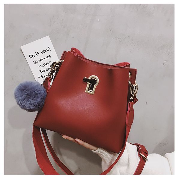 envelope pom poms bucket bags artwork women bags fashion famous shoulder bags cross body purse tuomei wanggong /11
envelope pom poms bucket bags artwork women bags fashion famous shoulder bags cross body purse tuomei wanggong /11