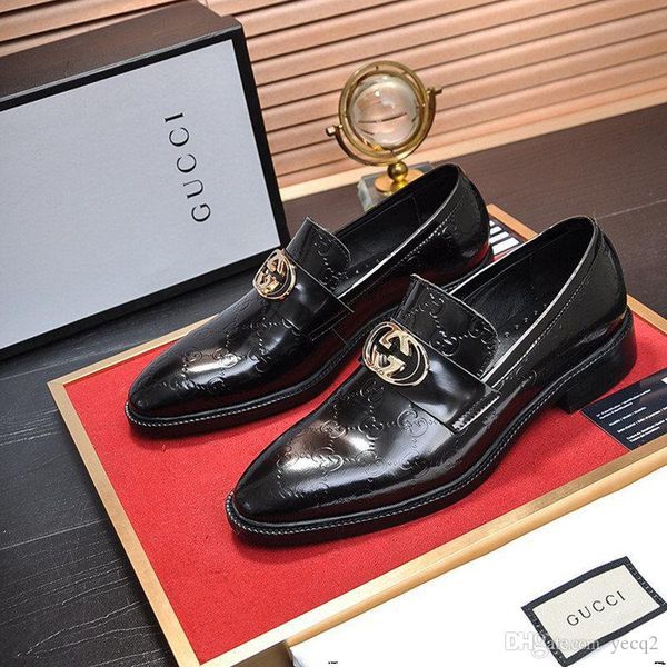 18ss 38-45 fashion leather shoes men dress shoe pointed oxfords shoes for men lace up designers luxury men formal shoes 2019 madah, Black
18ss 38-45 fashion leather shoes men dress shoe pointed oxfords shoes for men lace up designers luxury men formal shoes 2019 madah, Black