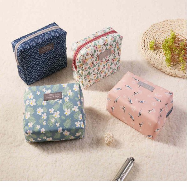 floral travel wash makeup bag waterproof toilet cosmetic bag mini cute cosmetic storage wholesale beauty case drop shipping
floral travel wash makeup bag waterproof toilet cosmetic bag mini cute cosmetic storage wholesale beauty case drop shipping
