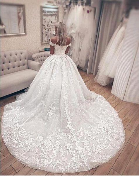 luxury design 2020 ball gown wedding dresses handmade flower appliques lace off shoulder long trail bridal gowns customize plus size, White
luxury design 2020 ball gown wedding dresses handmade flower appliques lace off shoulder long trail bridal gowns customize plus size, White