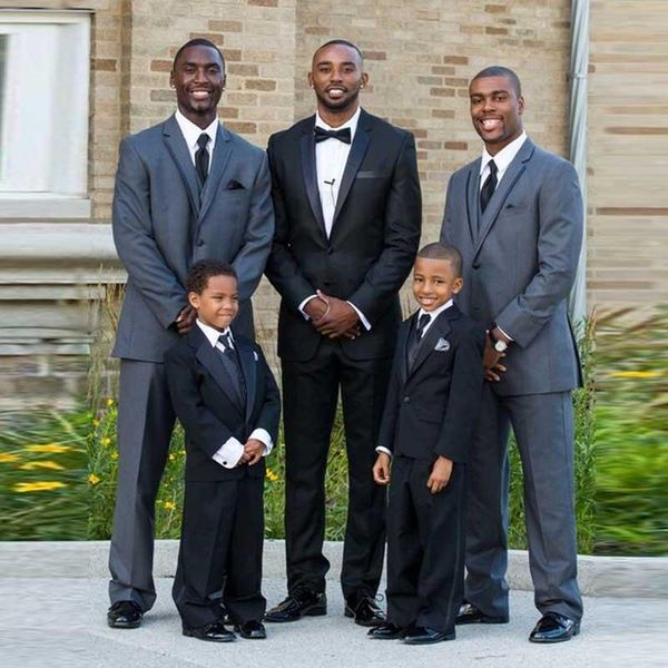 2020 new grey wedding tuxedos one button classic fit peaked lapel prom mens suits two piece suit (jacket+pants, Black;gray
2020 new grey wedding tuxedos one button classic fit peaked lapel prom mens suits two piece suit (jacket+pants, Black;gray