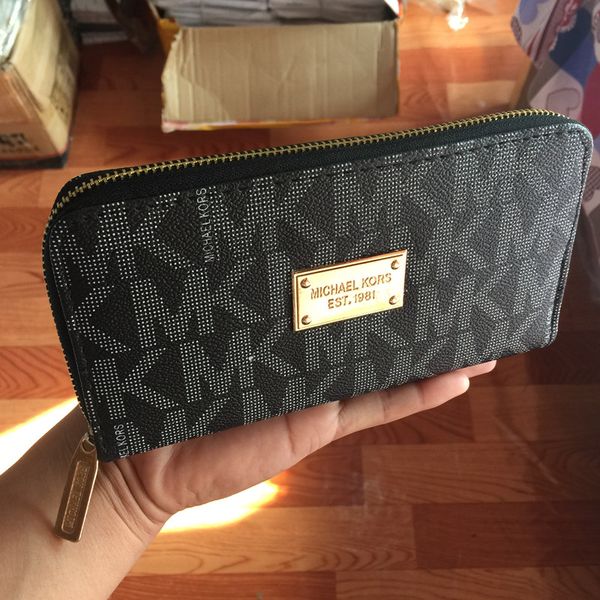 Wallet MK0170
Wallet MK0170