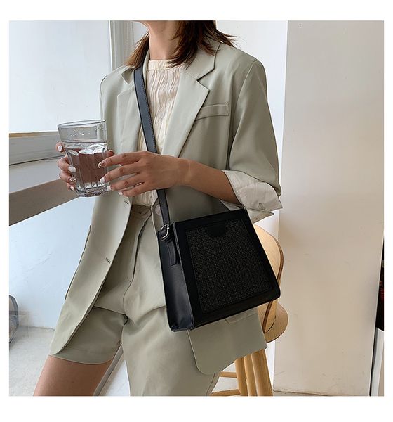 westernized braided square bag 2019 new female bag korean version baitao student sense one shoulder handbag tide
westernized braided square bag 2019 new female bag korean version baitao student sense one shoulder handbag tide