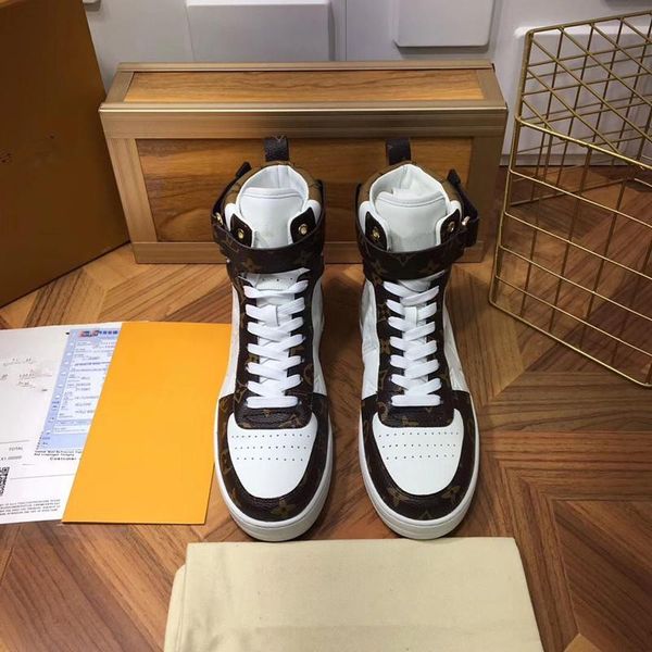 newst plaid printing sports boots classic casual men lace-up flats stylish high-sneakers rubber outsole with hgf02, Black
newst plaid printing sports boots classic casual men lace-up flats stylish high-sneakers rubber outsole with hgf02, Black