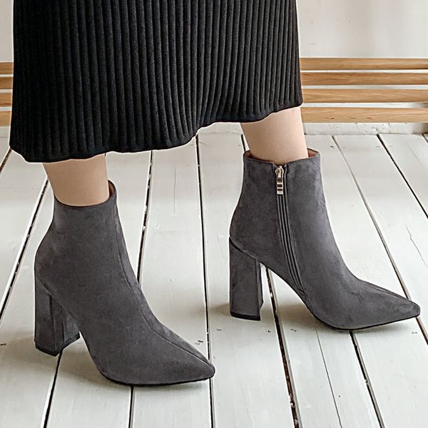 women boots fashion flock leather ankle boots square high heel autumn woman pinted toe zipper winter plush ladies shoes, Black
women boots fashion flock leather ankle boots square high heel autumn woman pinted toe zipper winter plush ladies shoes, Black