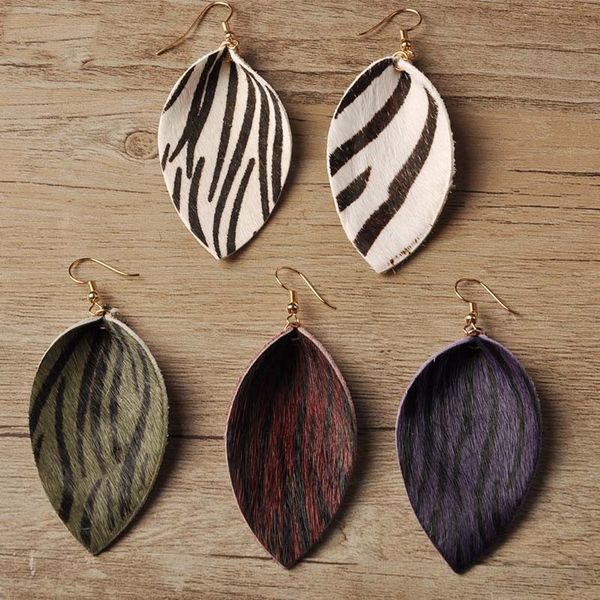 листовая кожаная серьга для женщин зебра натуральное перо кожа падение мотаться серьги многоцветные поставки высокого качества производители, Silver
листовая кожаная серьга для женщин зебра натуральное перо кожа падение мотаться серьги многоцветные поставки высокого качества производители, Silver