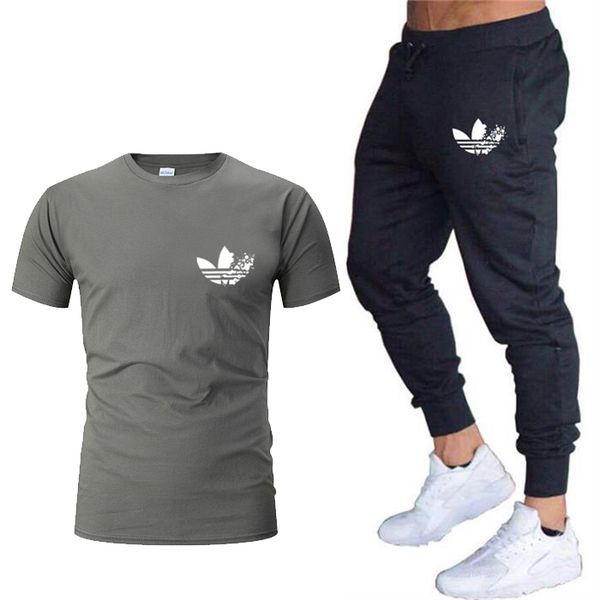 new sport suits men gym set running tracksuit men gym quick dry jogging suits autumn fitness t-shirt + pants 2pc sets, Black;blue
new sport suits men gym set running tracksuit men gym quick dry jogging suits autumn fitness t-shirt + pants 2pc sets, Black;blue