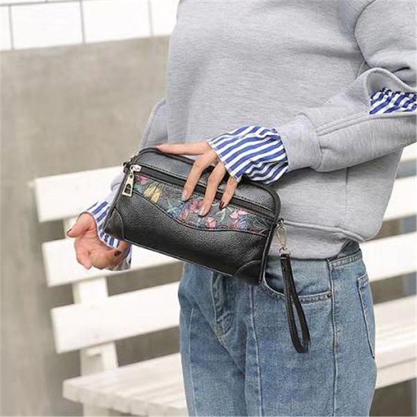 middle aged mother's bag new fashion printed women's handbag single shoulder slant span small bag
middle aged mother's bag new fashion printed women's handbag single shoulder slant span small bag