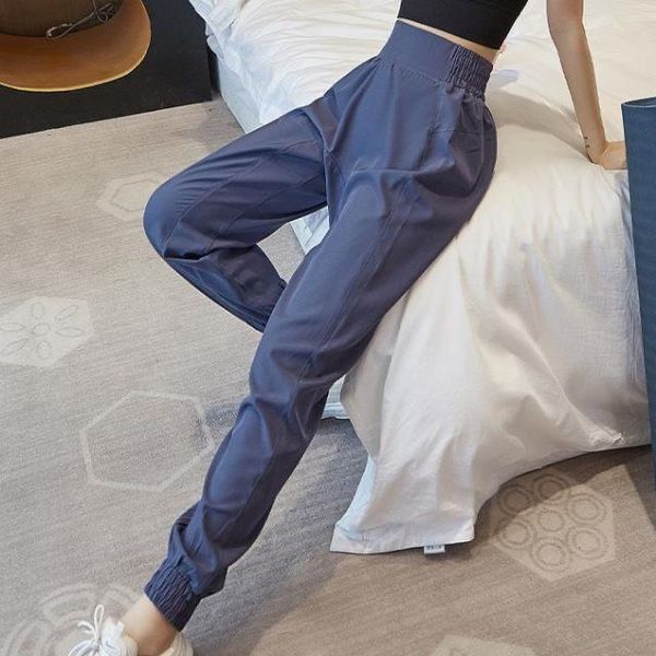 women's pants & capris 2021 women fashion style button quick drying fitness lady casual solid elastic high waist running harem trousers, Black;white
women's pants & capris 2021 women fashion style button quick drying fitness lady casual solid elastic high waist running harem trousers, Black;white