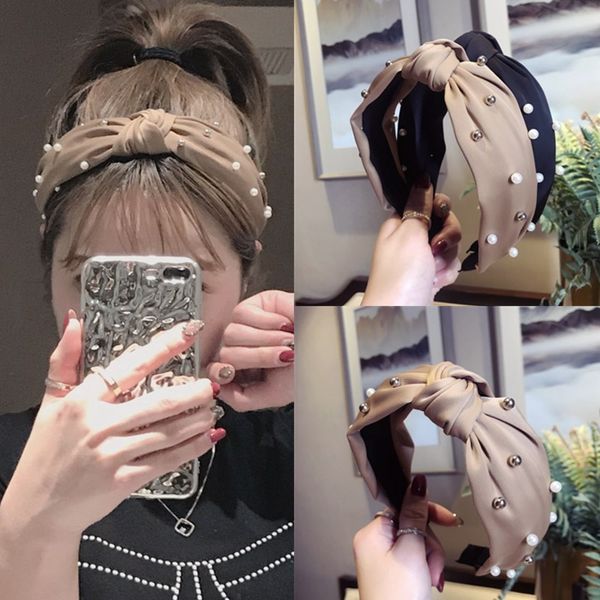 high-end hair accessories women's satin fabric beaded middle knotted wide-brimmed headband headband fashion hair band headwear
high-end hair accessories women's satin fabric beaded middle knotted wide-brimmed headband headband fashion hair band headwear