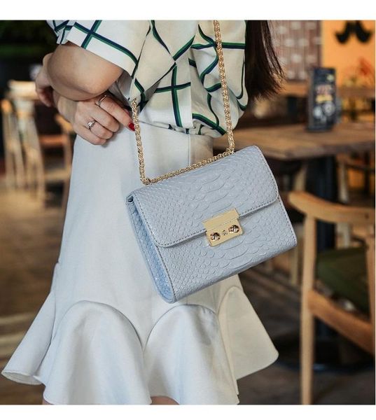 new ladies fashion chain bag wild lady handbag simple atmosphere messenger bag shoulder female handbag bags
new ladies fashion chain bag wild lady handbag simple atmosphere messenger bag shoulder female handbag bags
