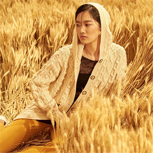 100% hand made pure wool hooded knit women fashion single breasted solid h-straight cardigan sweater white 6color customized
100% hand made pure wool hooded knit women fashion single breasted solid h-straight cardigan sweater white 6color customized