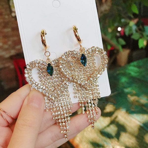 mengjiqiao korean new luxury exaggerated full rhinestone heart tassel long drop earrings for women elegant oorbellen jewelry, Golden
mengjiqiao korean new luxury exaggerated full rhinestone heart tassel long drop earrings for women elegant oorbellen jewelry, Golden