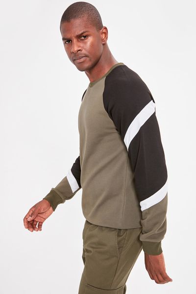 

trendyol khaki men 's cycling neck kangaroo pocket long-sleeve sweatshirt tmnaw20sw0209, Black