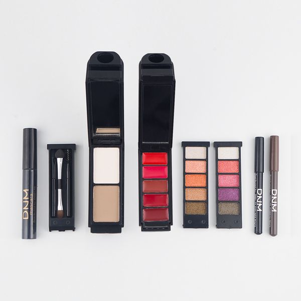 dnm косметика для макияжа набор magic box помада + корректор + eye shadow подводка тушь карандаш для бровей
dnm косметика для макияжа набор magic box помада + корректор + eye shadow подводка тушь карандаш для бровей