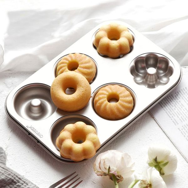 various shapes classic nonstick cookie mold new design kitchen carbon steel cake fluted baking pan tool moldes para reposteria
various shapes classic nonstick cookie mold new design kitchen carbon steel cake fluted baking pan tool moldes para reposteria