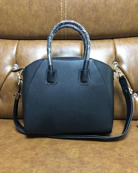 bag mini tote business famous shoulder bags real brands crossbody bags female antigona handbags bag leather fashion 2020 lappur pxjxx, Red;black
bag mini tote business famous shoulder bags real brands crossbody bags female antigona handbags bag leather fashion 2020 lappur pxjxx, Red;black