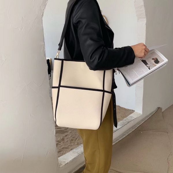 caker 2019 women large big white brown canvas handbag fashion shoulder bags wholesale dropshipping
caker 2019 women large big white brown canvas handbag fashion shoulder bags wholesale dropshipping