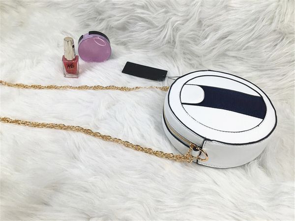 designer luxury shoulder bag women designer shoulder bag vintage color collision new autumn and winter mini round packet fashion 4
designer luxury shoulder bag women designer shoulder bag vintage color collision new autumn and winter mini round packet fashion 4