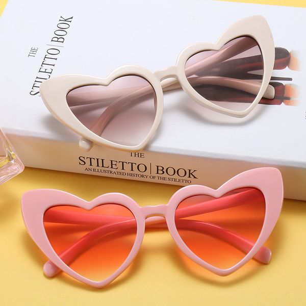 brand designer love heart sunglasses women retro cute cat eye sun glasses shaped glasses ladies shopping vintage sunglass uv400, White;black
brand designer love heart sunglasses women retro cute cat eye sun glasses shaped glasses ladies shopping vintage sunglass uv400, White;black