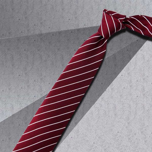 silk tie men's formal wear business shirt black korean version student leisure fashion professional women wedding groom gift box, Black;gray
silk tie men's formal wear business shirt black korean version student leisure fashion professional women wedding groom gift box, Black;gray