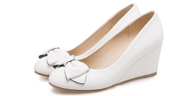 2019 women's shoes in spring and autumn with new style slope heel round head bowknot@2050, Black
2019 women's shoes in spring and autumn with new style slope heel round head bowknot@2050, Black