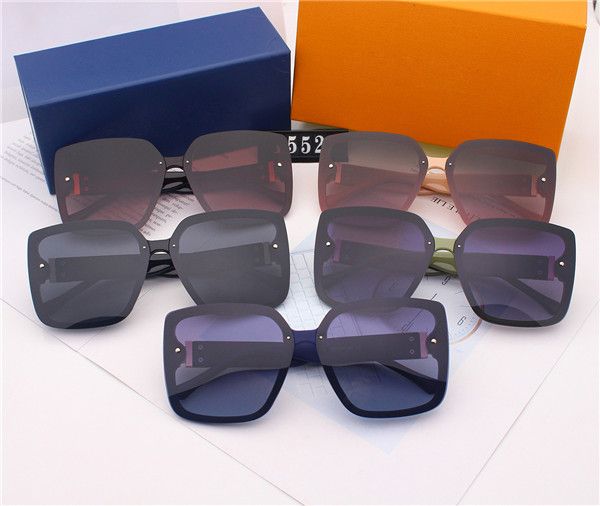2020 new men and women trend polarized sunglasses personality sunglasses fashion high-end european and american sunglasses, White;black
2020 new men and women trend polarized sunglasses personality sunglasses fashion high-end european and american sunglasses, White;black