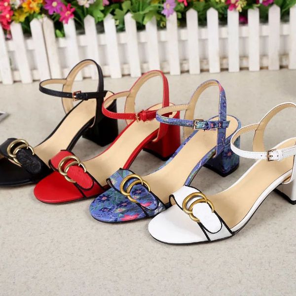 with box sneaker casual shoes trainers fashion sports shoes leather boots sandals slippers vintage air for woman 06kq1402, Black
with box sneaker casual shoes trainers fashion sports shoes leather boots sandals slippers vintage air for woman 06kq1402, Black