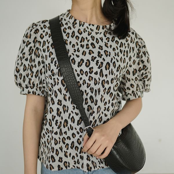 women's t-shirt lizkova leopard vintage tee shirt women short sleeve summer 2021 puff o-neck casual shirts ts6637, White
women's t-shirt lizkova leopard vintage tee shirt women short sleeve summer 2021 puff o-neck casual shirts ts6637, White