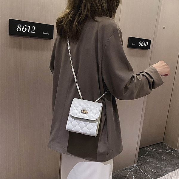 fashion new women's bag pu leather handbags wild chain rhombic embroidery line shoulder lock small square bag
fashion new women's bag pu leather handbags wild chain rhombic embroidery line shoulder lock small square bag
