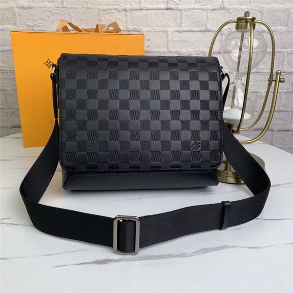 2020 brand designer men genuine leather handbag black briefcase lapshoulder bag messenger bag n41033
2020 brand designer men genuine leather handbag black briefcase lapshoulder bag messenger bag n41033