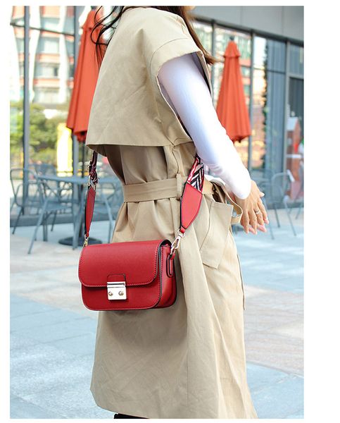 new designer fashion women bags 3 colors shoulder bags girls fashion cross body bags
new designer fashion women bags 3 colors shoulder bags girls fashion cross body bags