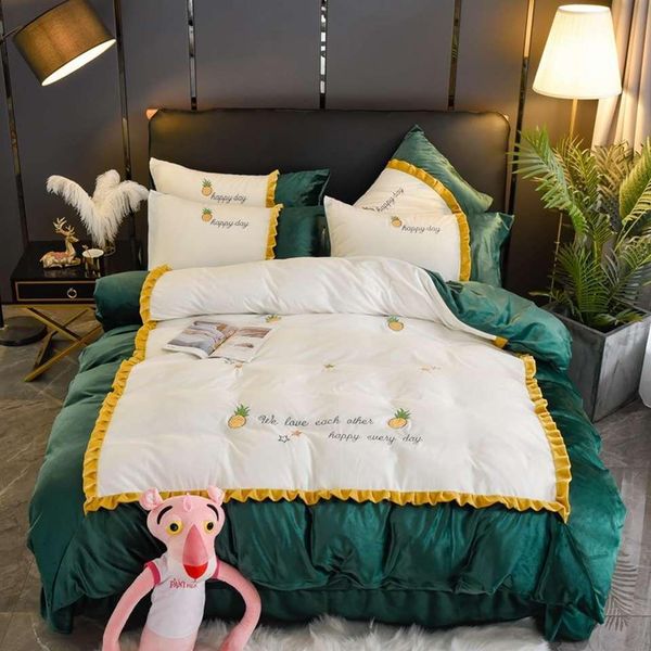 full size luxury bedding bed comforters sets designer king size bedding set 3 pieces set bed sets quilt cover pillowcase 1.8m 99
full size luxury bedding bed comforters sets designer king size bedding set 3 pieces set bed sets quilt cover pillowcase 1.8m 99