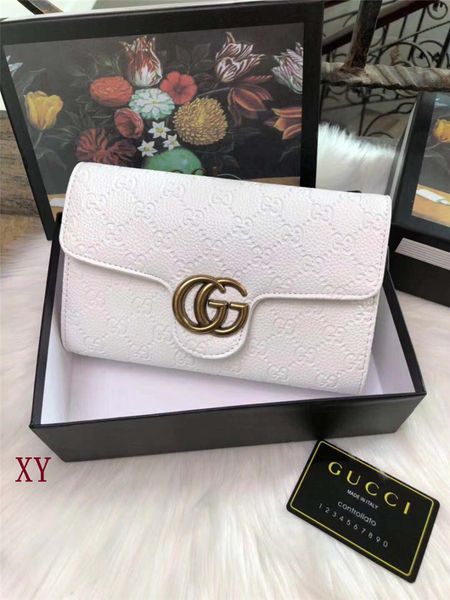 2019 fashion one shoulder portable light luxury women's dark flower purse solid color ing
2019 fashion one shoulder portable light luxury women's dark flower purse solid color ing