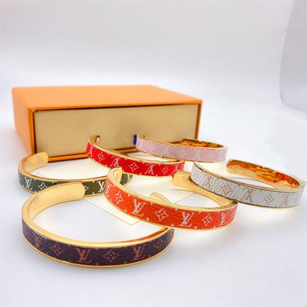 new classic v letter fashion unique design enamel color bracelet simple opening men and women bracelet gift jewelry gold plated, Black
new classic v letter fashion unique design enamel color bracelet simple opening men and women bracelet gift jewelry gold plated, Black