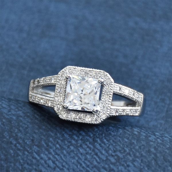 luxury zircon engagement ring female square geometry 3a zircon austria crystal romantic wedding rings for women party gift zr092
luxury zircon engagement ring female square geometry 3a zircon austria crystal romantic wedding rings for women party gift zr092