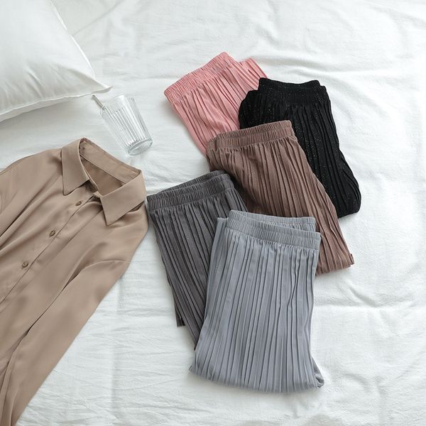 2020 korean pleated pants women's high waist drape spring summer new loose casual chiffon pants women shiny wide leg, Black;white
2020 korean pleated pants women's high waist drape spring summer new loose casual chiffon pants women shiny wide leg, Black;white