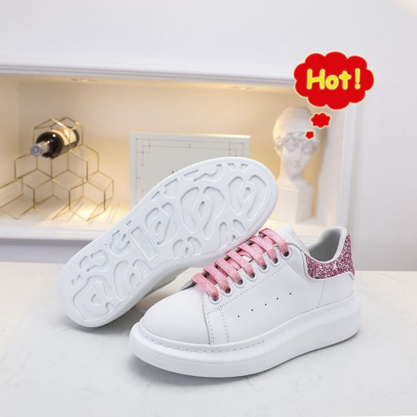 delivery designer shoes party dress girls ladies women shoes white black velvet reflective leather mens casual sneakers 20
delivery designer shoes party dress girls ladies women shoes white black velvet reflective leather mens casual sneakers 20