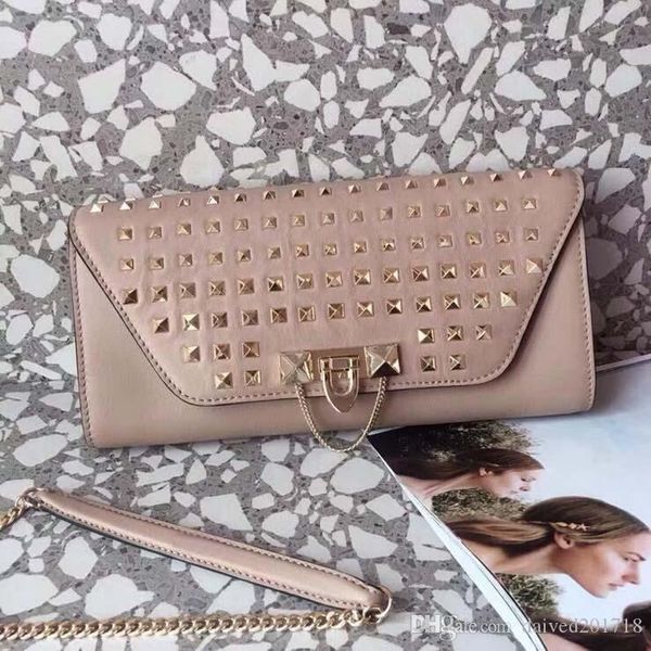 new european luxury ladies handbag, shoulder bag, solid leather decorative rivet, milan fashion week super model show
new european luxury ladies handbag, shoulder bag, solid leather decorative rivet, milan fashion week super model show