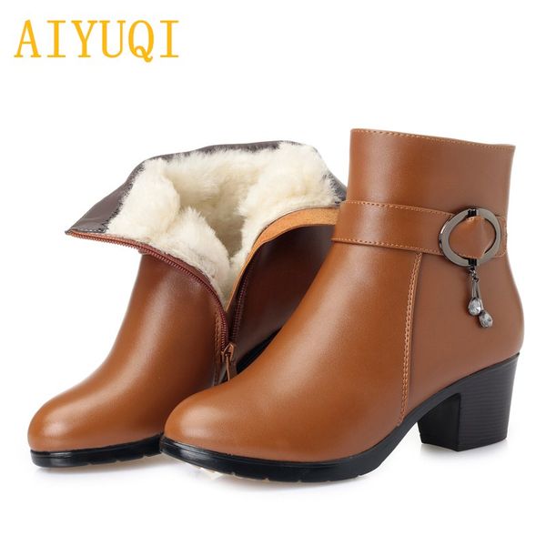 aiyuqi 2019 new genuine leather ladies short winter boots, wool warm snow boots women,big size 41 42 43 boots women, Black
aiyuqi 2019 new genuine leather ladies short winter boots, wool warm snow boots women,big size 41 42 43 boots women, Black