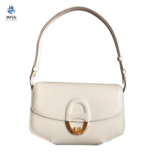 2019 new women's bag star with the same paragraph luxury design handbag pig nose bag single shoulder slung small square 
2019 new women's bag star with the same paragraph luxury design handbag pig nose bag single shoulder slung small square