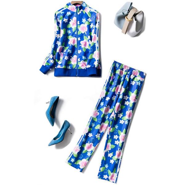 autumn 2019 new european and american women's wear long sleeve zip-up jacket trousers stylish floral print suit, White
autumn 2019 new european and american women's wear long sleeve zip-up jacket trousers stylish floral print suit, White