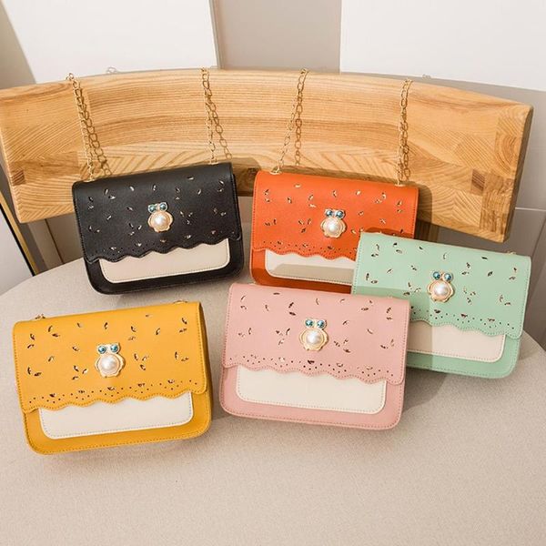 fashion pu leather messenger bags women hit color hollow elegant shoulder handbag korean chain flap phone purse
fashion pu leather messenger bags women hit color hollow elegant shoulder handbag korean chain flap phone purse