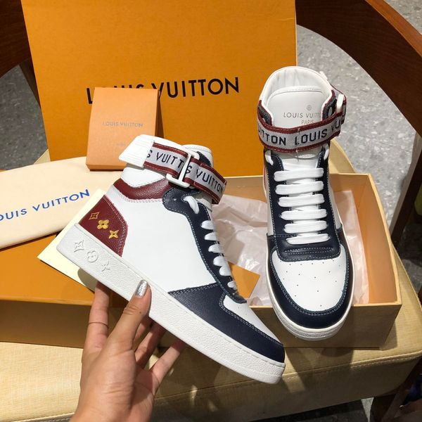 2019e luxury mens leather casual high sport shoes sport shoes fashion wild casual shoes original box packaging size: 38-44
2019e luxury mens leather casual high sport shoes sport shoes fashion wild casual shoes original box packaging size: 38-44