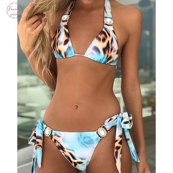 2020 rhinestone swimsuit women bikinis crystal diamond bikini set halter bandage lace up swimwear female swimming suit, White;black
2020 rhinestone swimsuit women bikinis crystal diamond bikini set halter bandage lace up swimwear female swimming suit, White;black