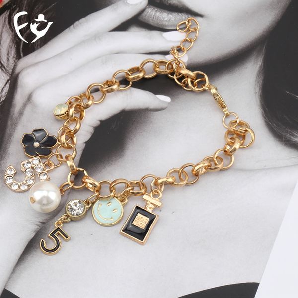 2020 explosion models modern popular european and american fashion o-shaped chain multi-pendant exquisite bracelet, Black
2020 explosion models modern popular european and american fashion o-shaped chain multi-pendant exquisite bracelet, Black