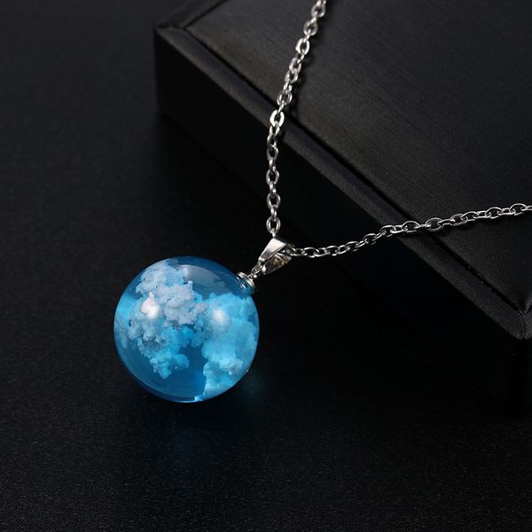 resin cloud pendant necklace - elegant ladies jewelry gift with transparent blue sky design, Silver
resin cloud pendant necklace - elegant ladies jewelry gift with transparent blue sky design, Silver