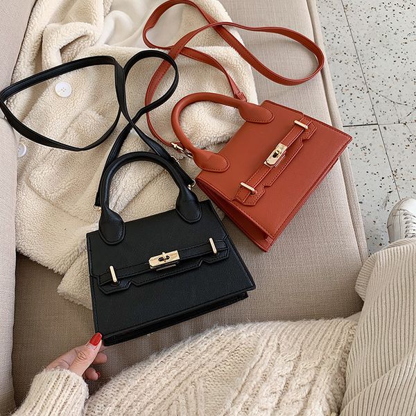simple design texture solid color leather temperament ladies handbag retro wild shoulder bag sweet messenger bag
simple design texture solid color leather temperament ladies handbag retro wild shoulder bag sweet messenger bag