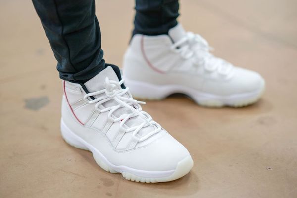 2019 11s new high platinum tint men outdoor shoes concord gym red bred grey shoes
2019 11s new high platinum tint men outdoor shoes concord gym red bred grey shoes